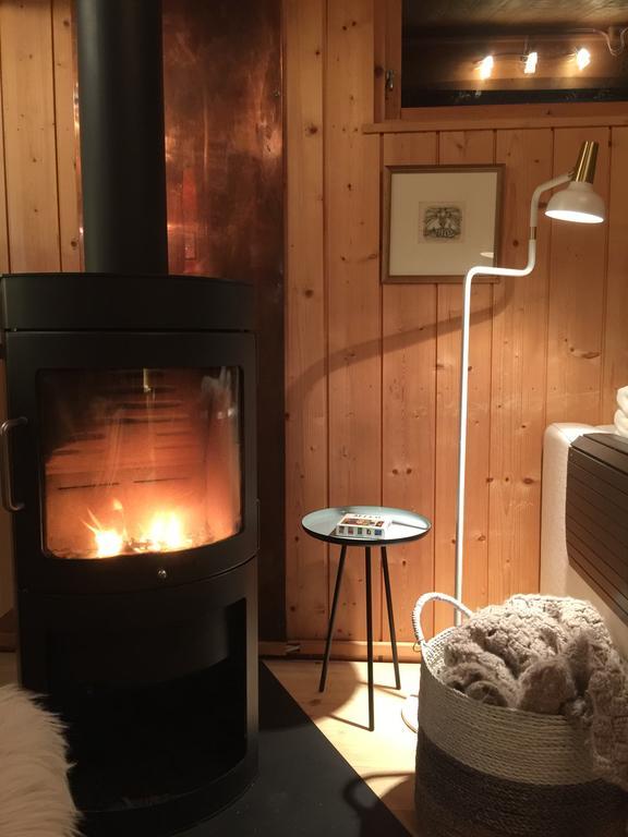 Lovely Cabin In The Capital Area With Hot Tube Hafnarfjörður Exterior photo