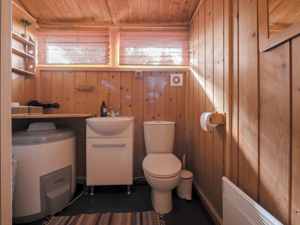 Lovely Cabin In The Capital Area With Hot Tube Hafnarfjörður Exterior photo
