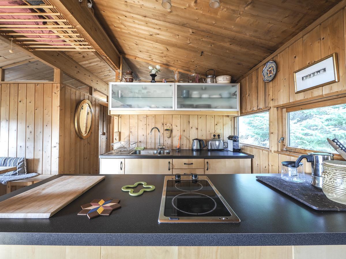 Lovely Cabin In The Capital Area With Hot Tube Hafnarfjörður Exterior photo